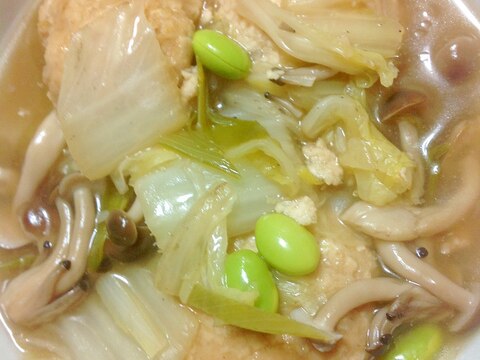 白菜と鶏団子の煮物